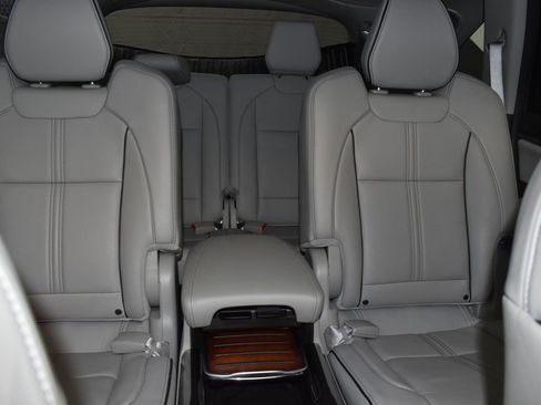 Used 2017 Acura MDX SH-AWD w/ Advance Package image 26