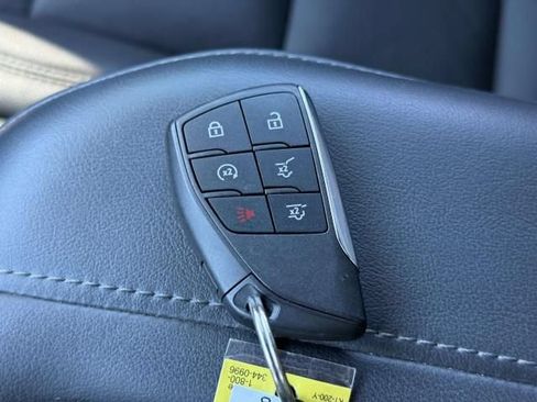 Used 2022 Chevrolet Tahoe LT AWD/4WD image 32