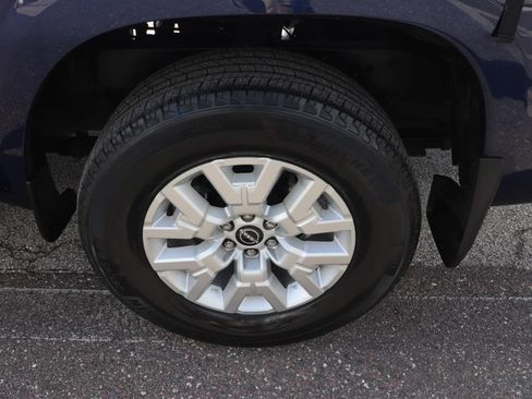 Used 2022 Nissan Frontier SV RWD image 14