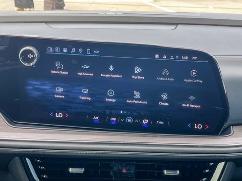 Used 2026 Chevrolet Suburban LS image 13