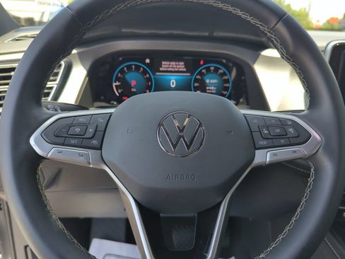 Used 2024 Volkswagen Atlas Cross Sport SE FWD image 45