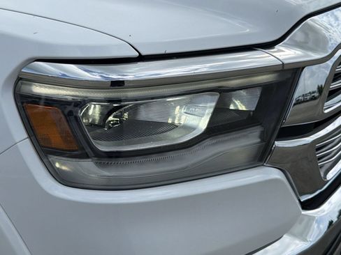 Used 2021 RAM 1500 Laramie w/ Off Road Group AWD/4WD image 11