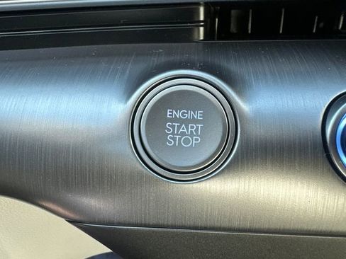 Used 2025 Hyundai Kona SEL image 36