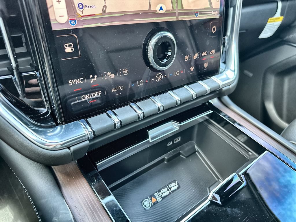 New 2026 GMC Yukon XL Denali w/ Denali Reserve Package AWD/4WD image 27