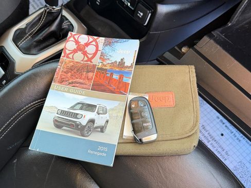 Used 2015 Jeep Renegade Limited AWD/4WD image 56