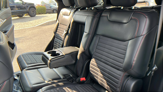 New 2026 Ford Explorer ST-Line w/ ST-Line Street Pack AWD/4WD image 19