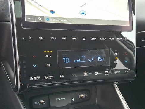 Used 2022 Hyundai Tucson Limited w/ Cargo Package image 16