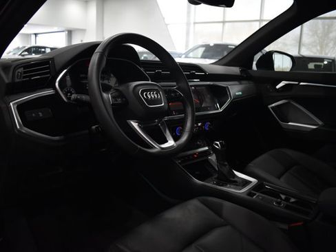 Used 2023 Audi Q3 2.0T Premium Plus w/ Premium Plus Package image 14