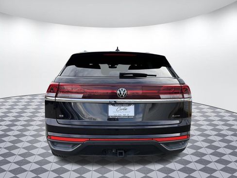Used 2025 Volkswagen Atlas Cross Sport SE AWD/4WD image 6
