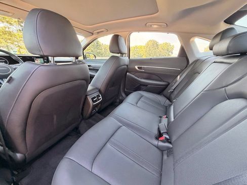 Used 2025 Hyundai Sonata Limited FWD image 15