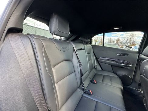 Used 2022 Cadillac XT4 Luxury w/ Cold Weather Package image 37
