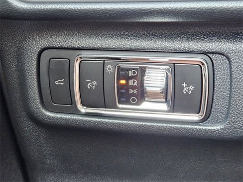 New 2026 Lincoln Corsair Premiere image 21