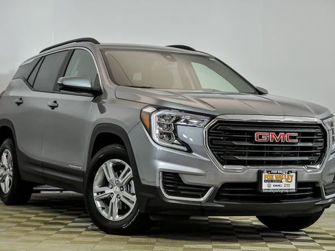 Used 2024 GMC Terrain SLE w/ Driver Convenience Package AWD/4WD image 1