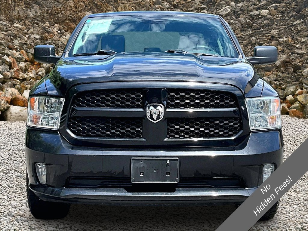 Used 2018 RAM 1500 Express w/ Express Value Package AWD/4WD image 3