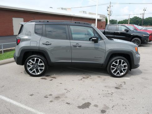 Used 2022 Jeep Renegade Limited w/ Sun, Sound & Wheels Group AWD/4WD image 2