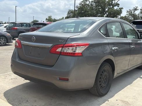Used 2015 Nissan Sentra SV FWD image 4