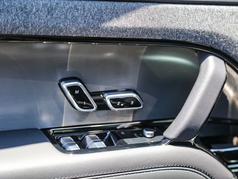 New 2026 Land Rover Range Rover Sport Dynamic SE AWD/4WD image 23