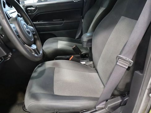 Used 2016 Jeep Compass Sport w/ Power Value Group image 17