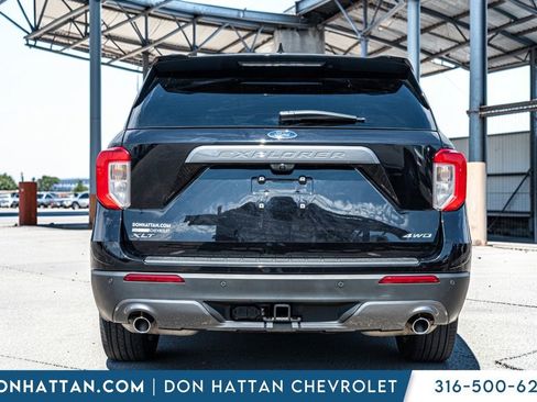 Used 2023 Ford Explorer XLT w/ Equipment Group 202A AWD/4WD image 34