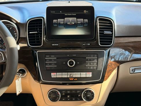 Used 2016 Mercedes-Benz GLE 350 4MATIC w/ Premium Package image 28