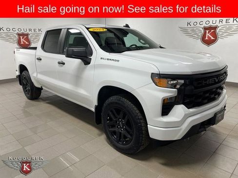 Used 2024 Chevrolet Silverado 1500 Custom AWD/4WD image 1