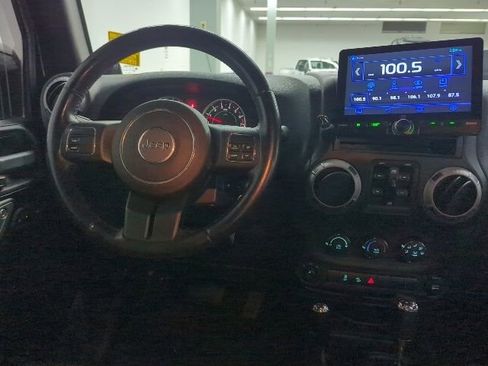 Used 2012 Jeep Wrangler Unlimited Sport AWD/4WD image 19