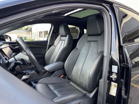 Used 2024 Audi Q4 e-tron Premium Plus w/ Premium Plus AWD/4WD image 20
