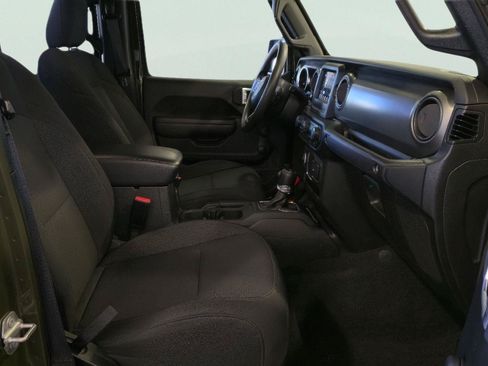 Used 2023 Jeep Gladiator Sport AWD/4WD image 21