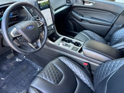 Used 2023 Ford Edge Titanium AWD/4WD image 11