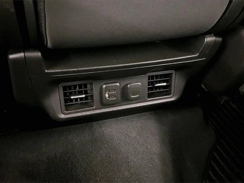 Used 2020 Chevrolet Silverado 2500 LT w/ Convenience Package image 26