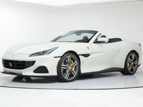 Certified 2023 Ferrari Portofino M image 7