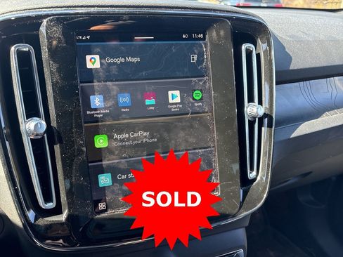 Certified 2023 Volvo C40 P8 Recharge Ultimate w/ Protection Package Premier image 20