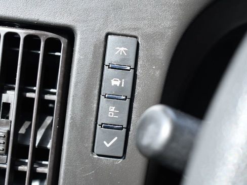 Used 2022 Chevrolet Express 3500 LS image 23