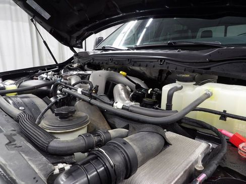 Used 2024 Ford F250 Lariat w/ Black Appearance Package image 28