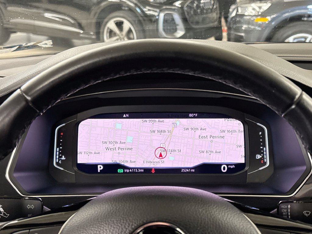Used 2019 Volkswagen Tiguan SEL FWD image 10