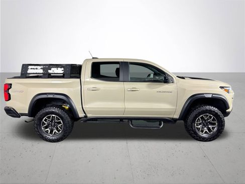 Used 2023 Chevrolet Colorado ZR2 w/ ZR2 Convenience Package III image 5