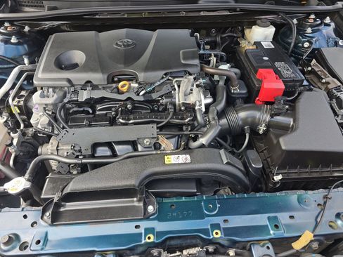 Used 2019 Toyota Camry LE FWD image 17