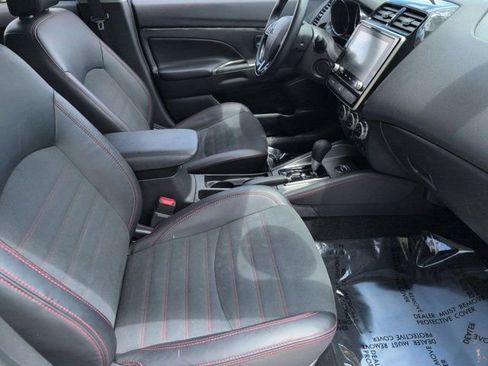 Used 2025 Mitsubishi Outlander Sport SE AWD/4WD image 30