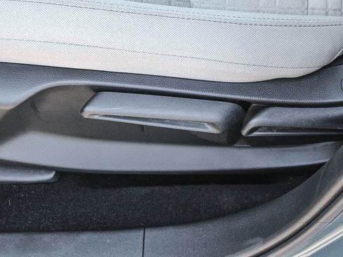 Used 2024 Honda HR-V LX image 28