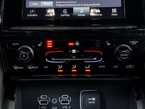 Used 2024 Jeep Grand Cherokee L Laredo image 41