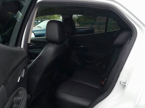 Used 2022 Buick Encore Preferred w/ Safety Package FWD image 30