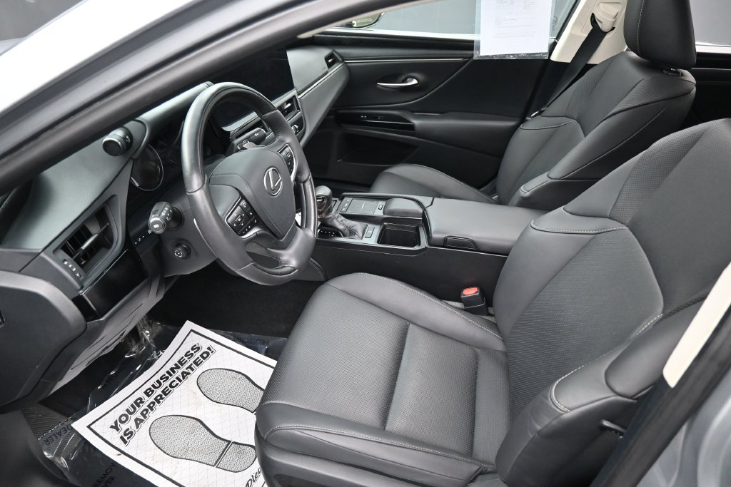 Used 2022 Lexus ES 350 w/ ES 350 Ultra Luxury Package FWD image 16