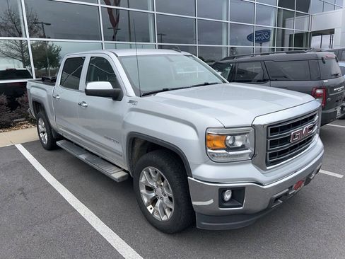Used 2015 GMC Sierra 1500 SLT w/ SLT Crew Cab Value Package image 7