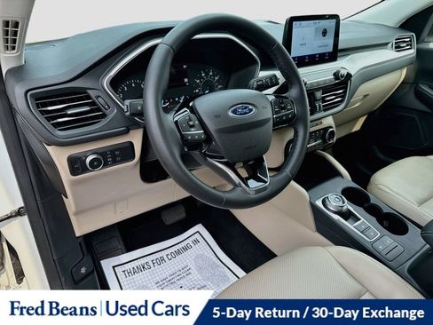 Used 2022 Ford Escape SEL AWD/4WD image 14