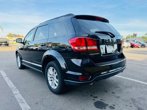 Used 2015 Dodge Journey SXT w/ Flexible Seating Group FWD image 7