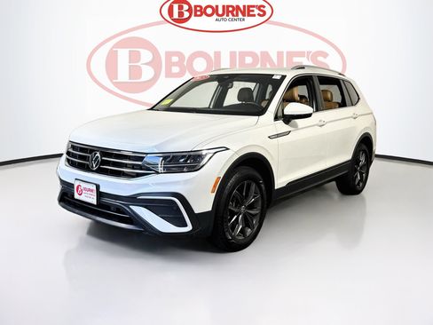 Used 2023 Volkswagen Tiguan SE AWD/4WD image 6
