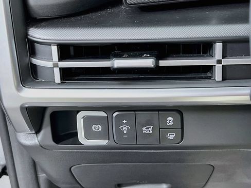 Certified 2025 Hyundai Santa Fe XRT AWD/4WD image 9
