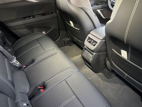 Certified 2025 Cadillac Optiq Luxury 1 image 17