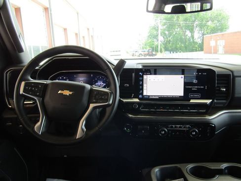 Used 2024 Chevrolet Silverado 2500 LT w/ All Star Edition AWD/4WD image 5