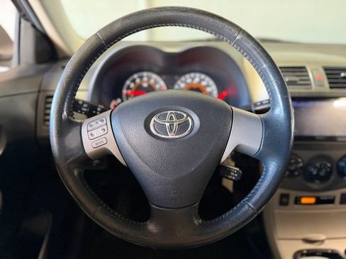 Used 2010 Toyota Corolla image 23